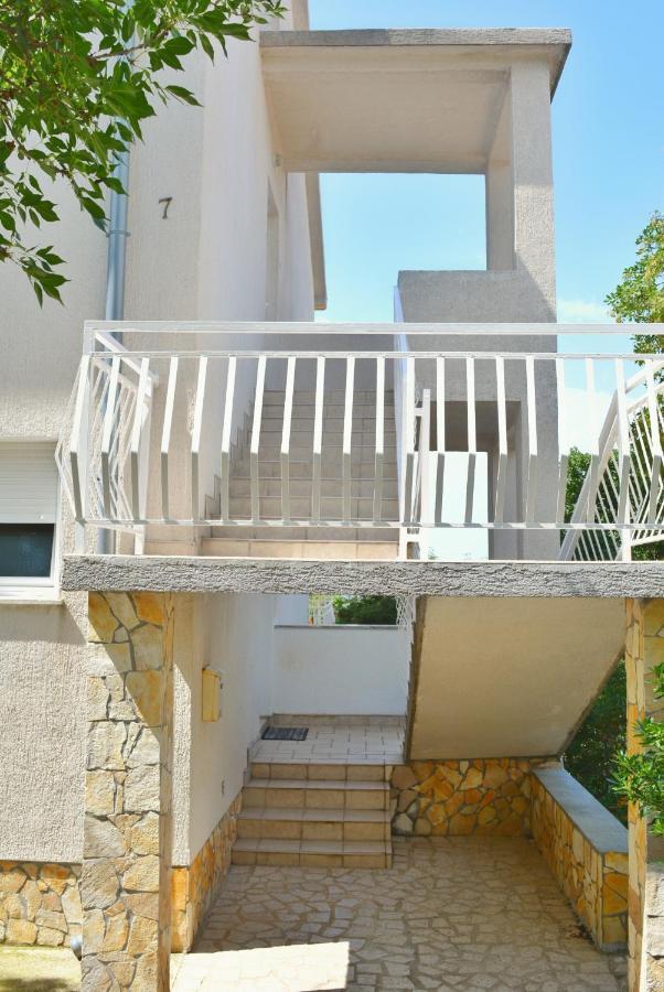 Apartments With A Parking Space Smrika, Kraljevica - 15709 Exterior foto